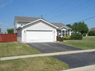 1 Asbury Ct, Lake In The Hills, IL 60156