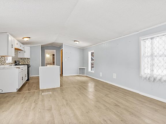 2nd image of 4985 Flamingo Dr N