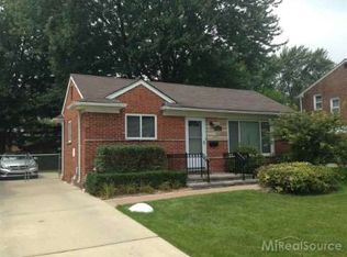 2927 Crooks Rd, Royal Oak, MI 48073