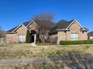 2246 Towne Park Dr SW, Huntsville, AL 35803