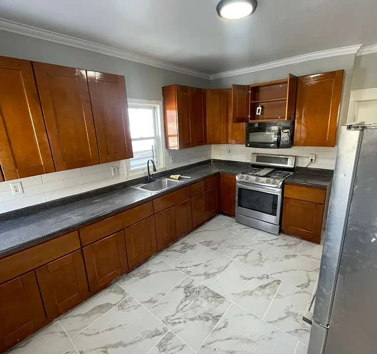 47 N 16th St #1A