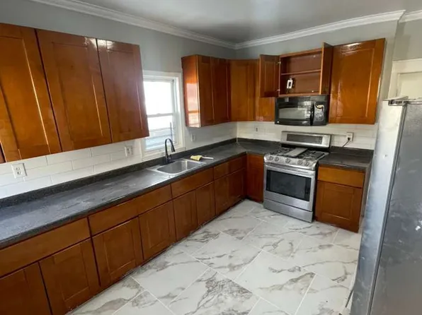 47 N 16th St #1A, East Orange, NJ 07017