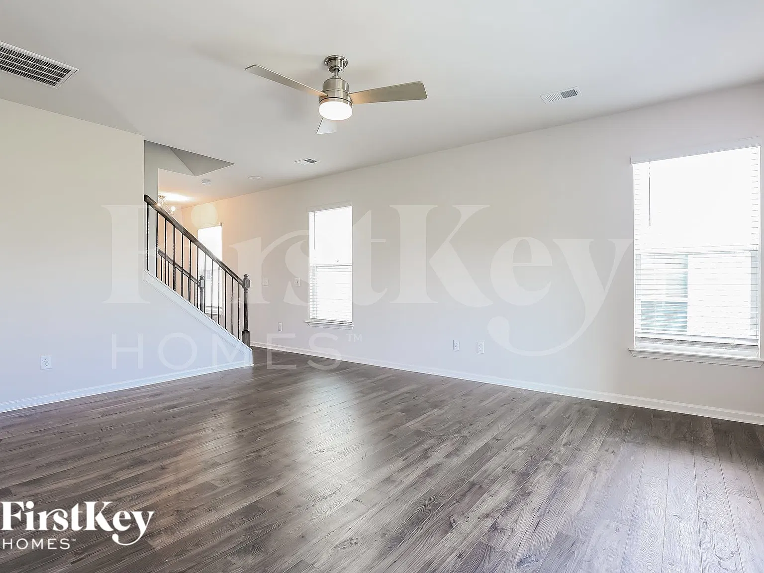 3 bed, 2.5 bath, 1854 sqft, $2,170 — Photo 4