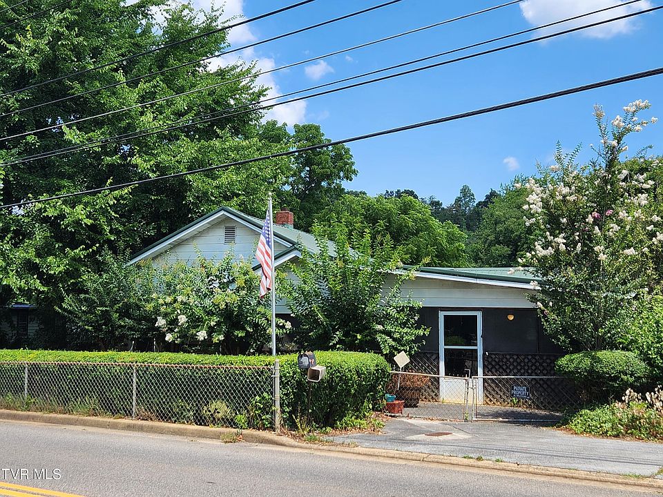 1st image of 1126 E Lakeview Dr
