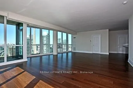 33 Bay St #4807 — Photo 3