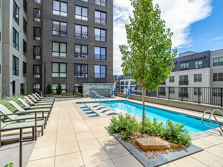 Oso Apartments — Photo 13