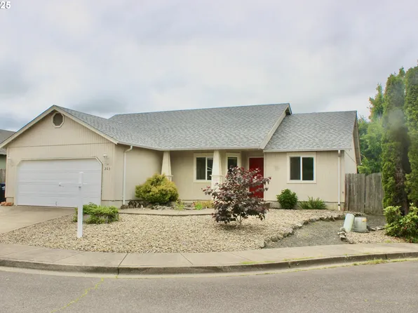 203 Robin Ct, Creswell, OR 97426