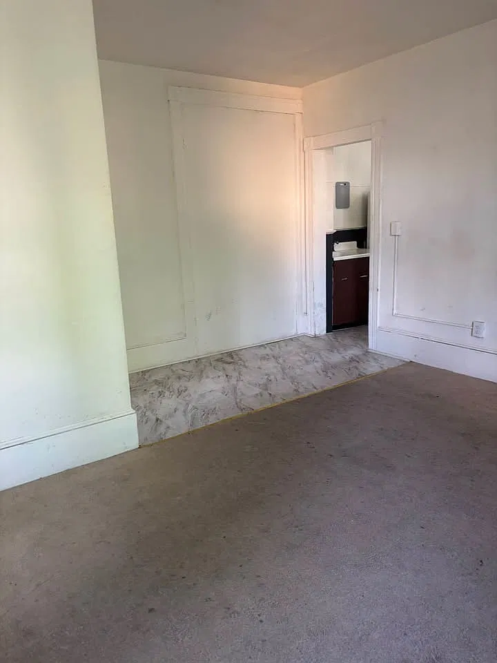 1 bed, $700 — Photo 1