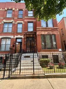 (Undisclosed Address), Chicago, IL, 60616