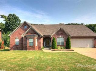 821 Cobblestone Cir, N Little Rock, AR 72116