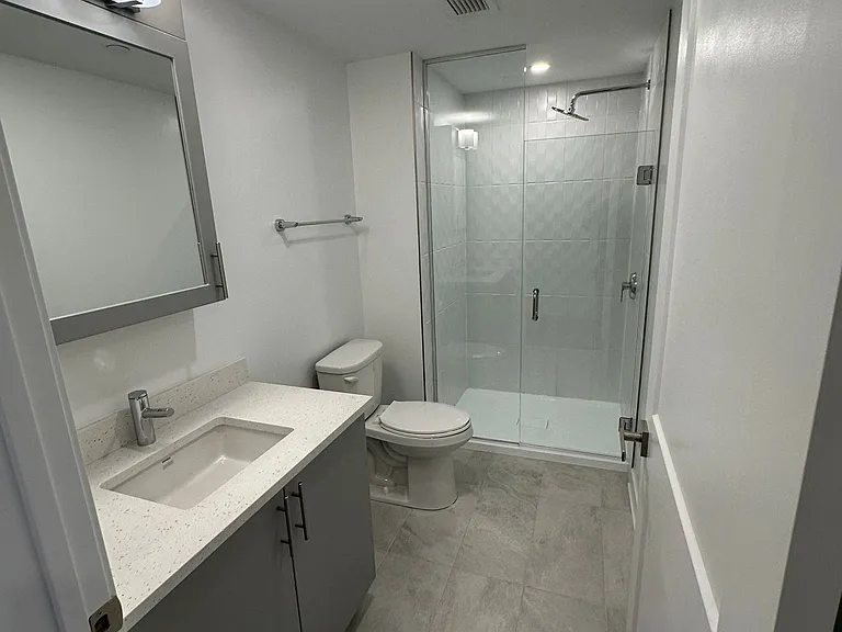 340 Queen St #2307 — Photo 4