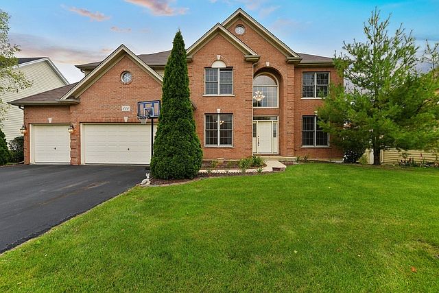 1st image of 814 Farm Dr