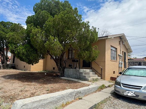 3rd image of 1200 Huckleberry St
