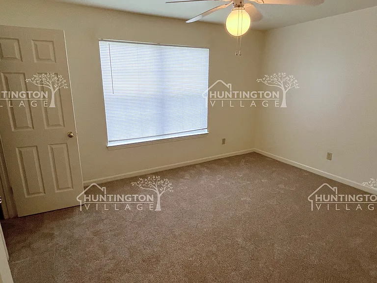 302 Marion Way — Photo 6