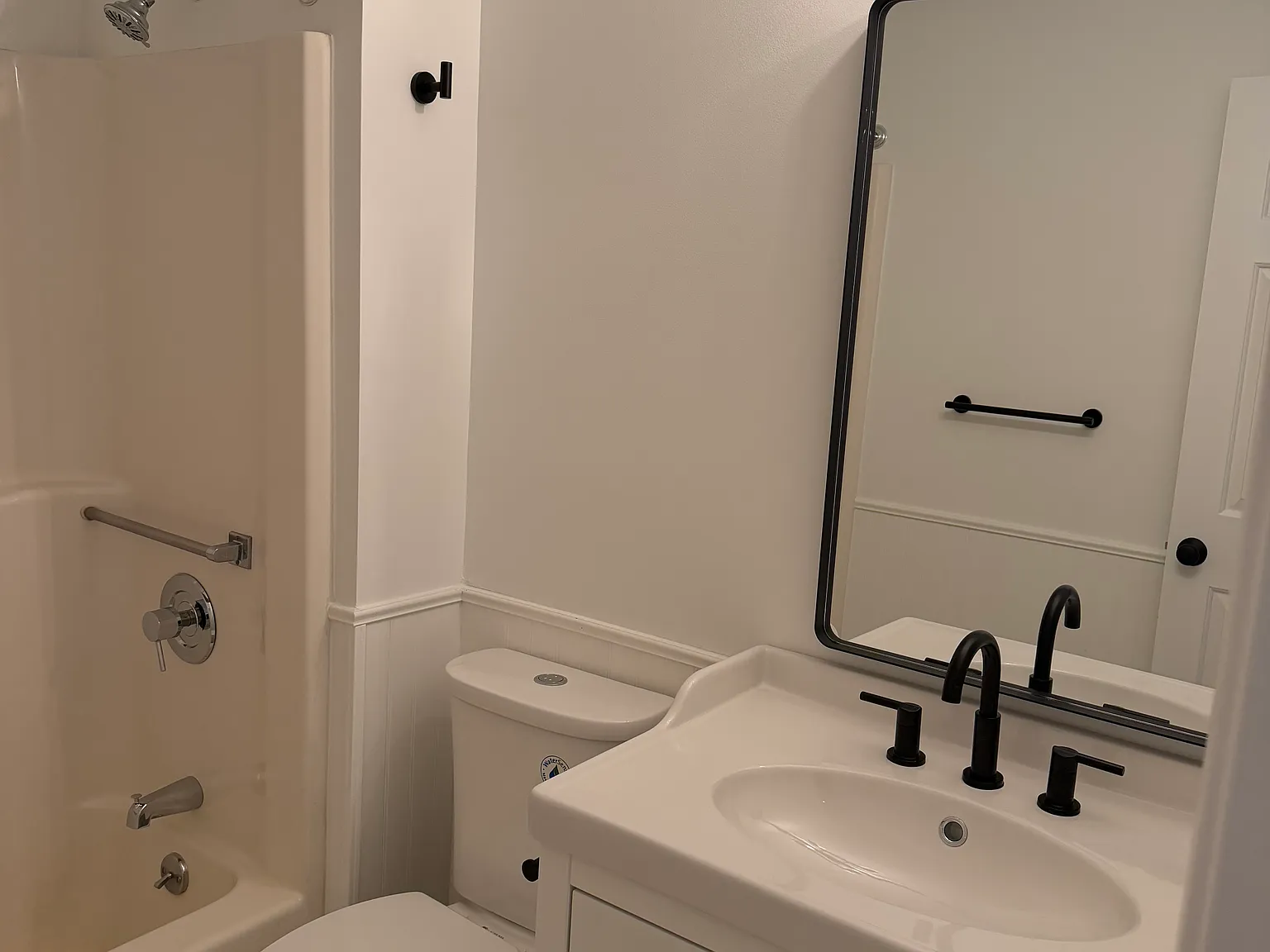 Studio, $1,650 — Photo 2