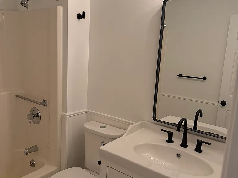 79 High St #2D — Photo 2