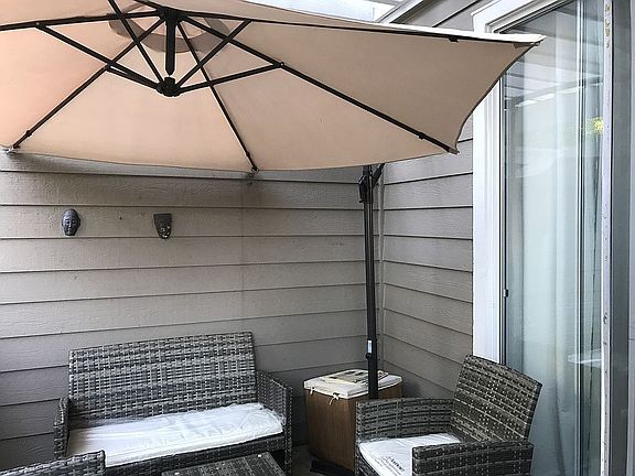 3rd image of 250 Santa Fe Ter APT 101