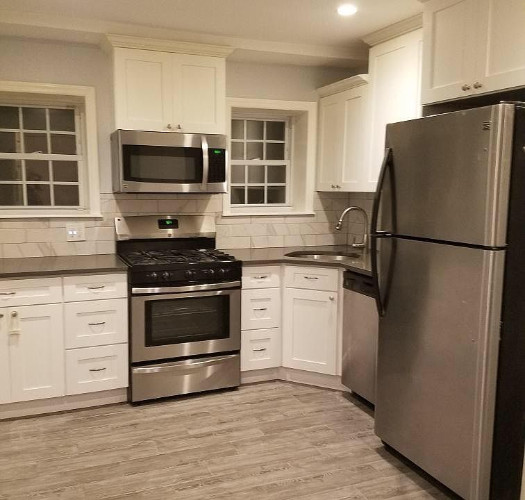 1st image of 550 Logan Ave