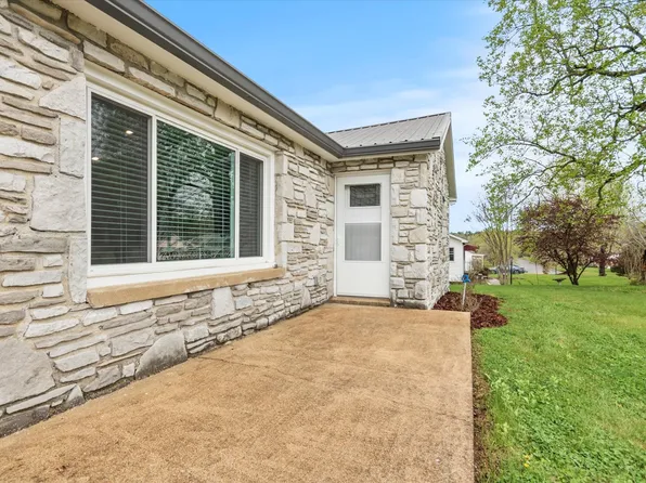 714 2nd Ave, Fayetteville, TN 37334