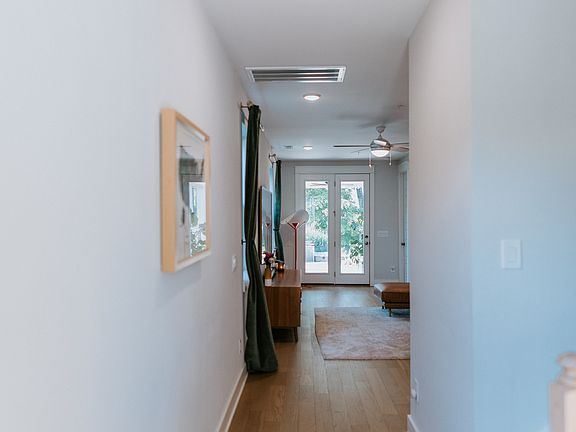 5th image of 1568 Nickelby Pl
