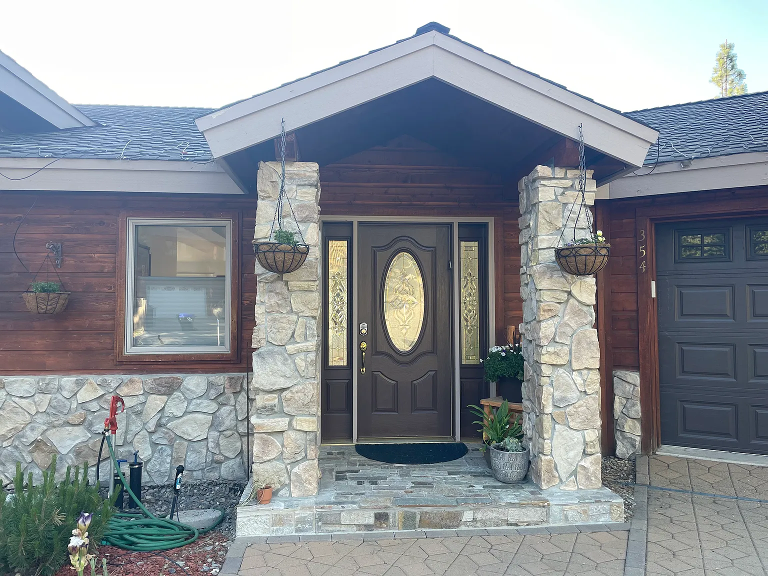 354 Mackay Ct photo 1