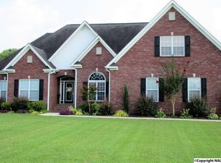 2288 Nanceford Rd, Hartselle, AL 35640