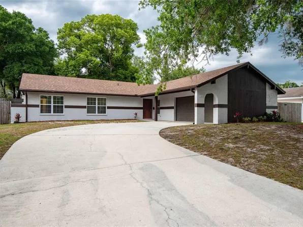 716 Forest Hills Dr, Brandon, FL 33510