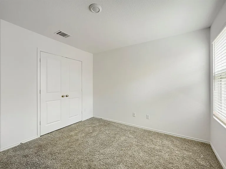 120 Milliner Loop — Photo 11