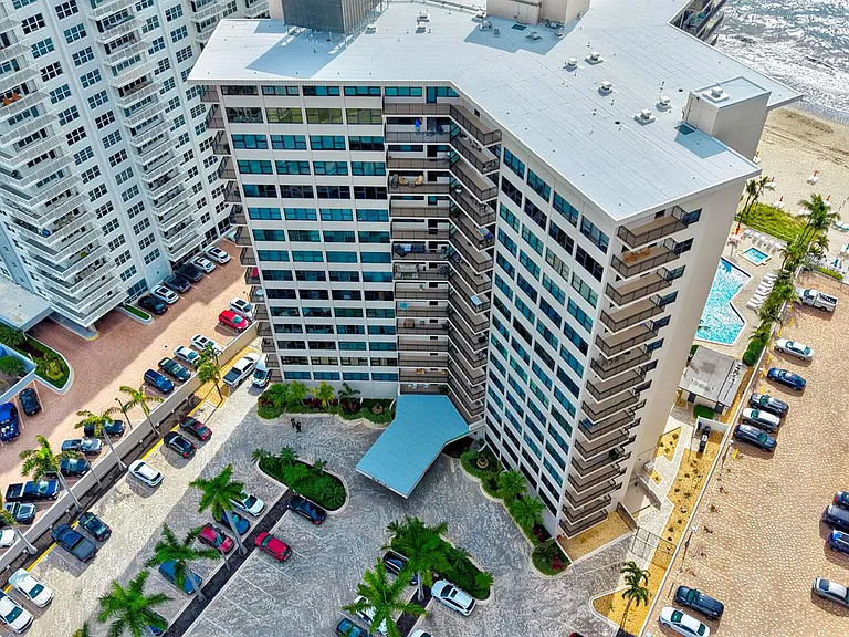 3800 Galt Ocean Dr #302 — Photo 10