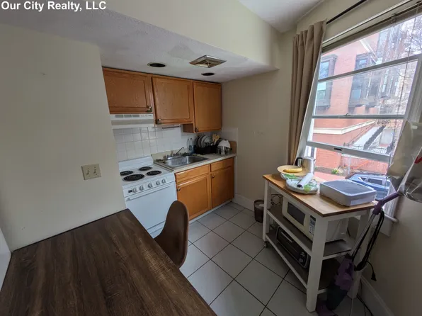 12 Mount Auburn St APT 5, Cambridge, MA 02138