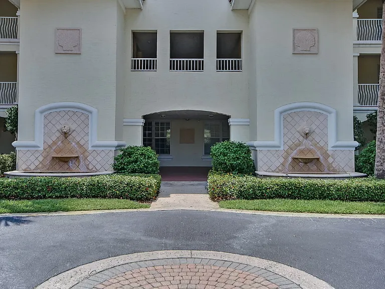 425 N Ocean Grande Dr #102 — Photo 58