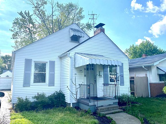 3rd image of 818 S Hague Ave