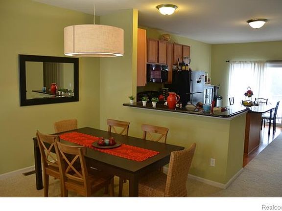 4th image of 9104 Heron Hills Dr #21