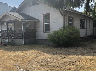 6114 NE Halsey St, Portland, OR 97213