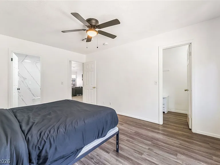 5576 W Rochelle Ave #22A — Photo 18
