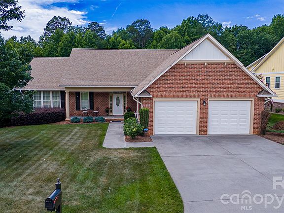 5th image of 117 Beechmont Dr