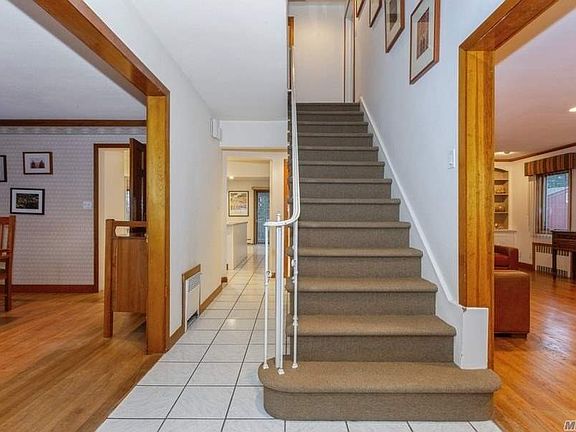3rd image of 500 Rose Ln