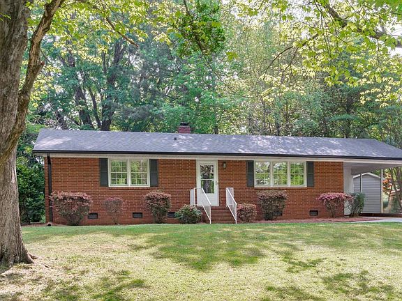 2nd image of 4405 Greenbrier Rd