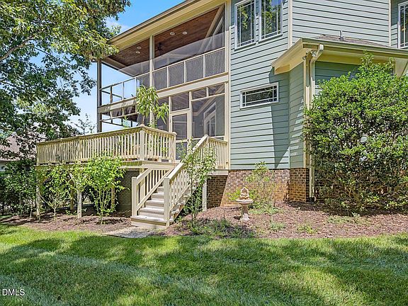 4th image of 647 Chapel Ridge Dr