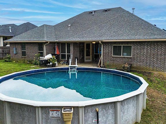 5th image of 2503 Oasis Dr