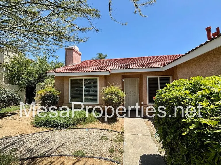 1412 Pace Ct — Photo 1
