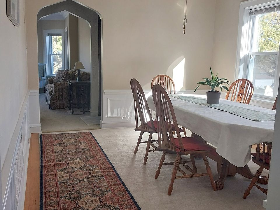 Formal Dinning Room