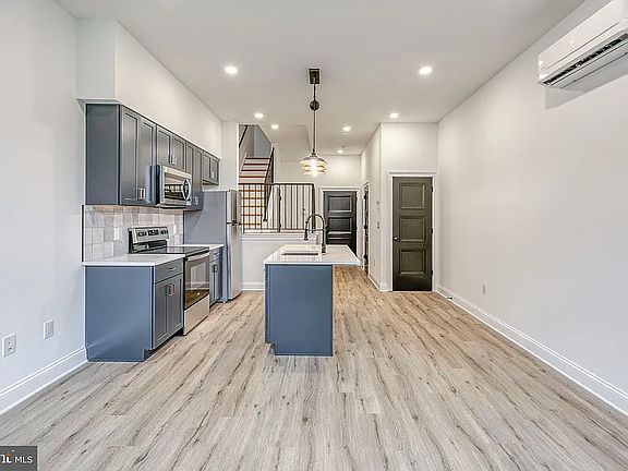 2nd image of 141 Krams Ave #11