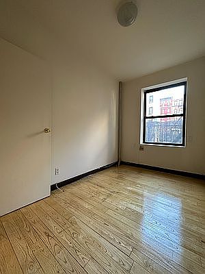 3rd image of 328 E 14th St APT 3