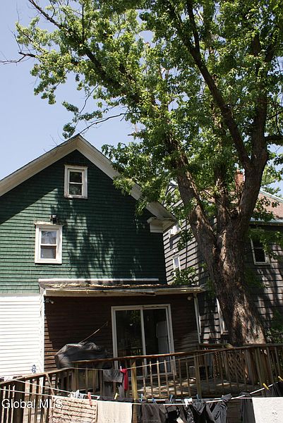3rd image of 275 W Lawrence Street