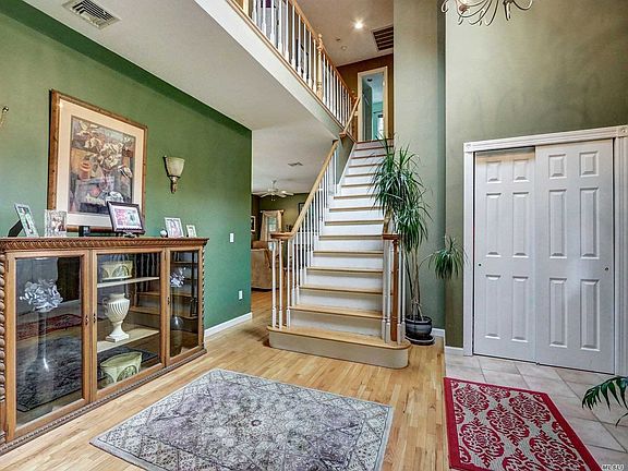 5th image of 36 Hobson Ave
