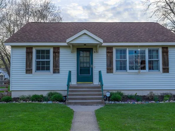 718 Maple Street, Chippewa Falls, WI 54729