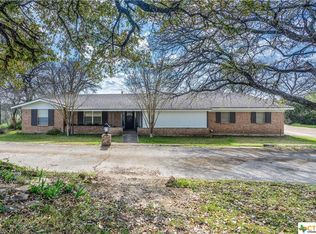 101 Dodds Creek Dr, Gatesville, TX 76528