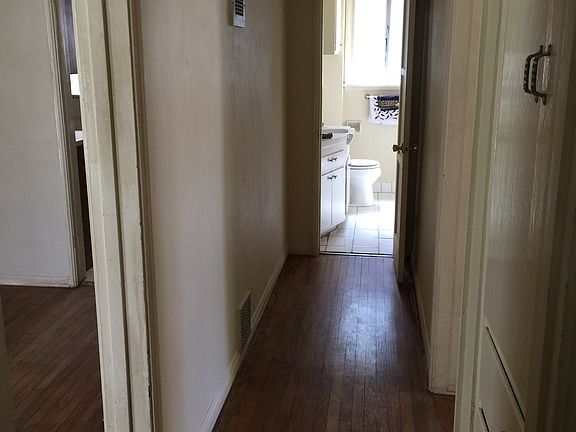 5th image of 1307 N Kenwood St