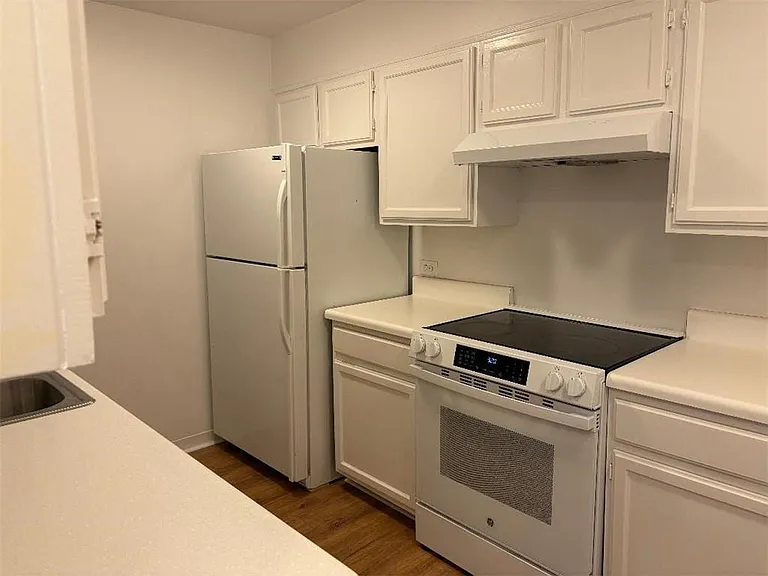 145 15th St NE #1007 — Photo 13